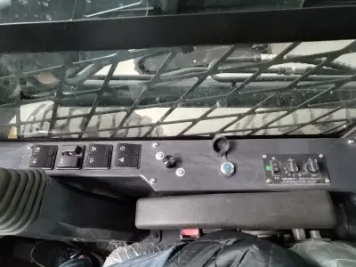 Skid steer loader